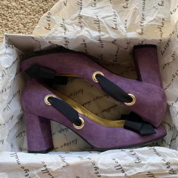 Bettye Mueller “Christie” pump size 8.5/ Euro 39 - Picture 8 of 8